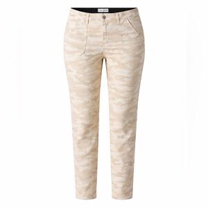 ⭐️NEW Knox Rose Beige Camo Skinny Jeans